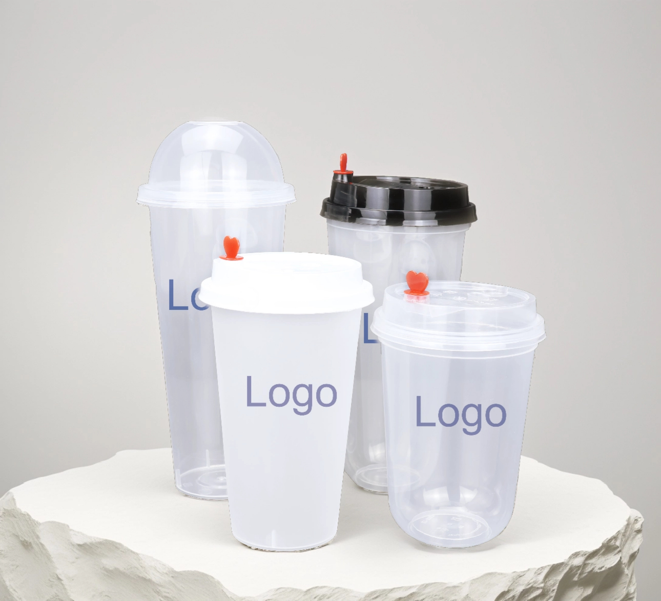 Plastic Cups Vs Paper Cups: Which Is Better for Your Café Chain?