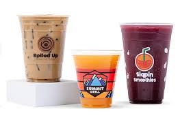 Clear Plastic Cups: Ideal Choice for Beverage Branding